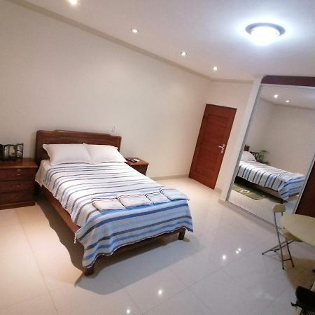 Bed and Breakfast El Prado Santa Cruz de La Sierra Zewnętrze zdjęcie